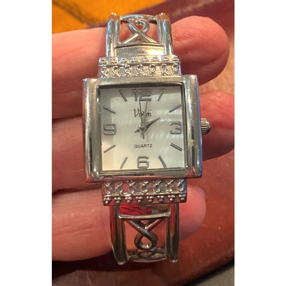 Women's 24mm Silver Tone Vivani Bangle Bracelet Watch, MOP Face